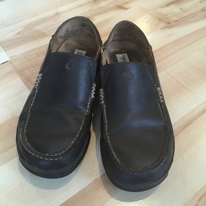 Olukai Moloa Men’s Leather Slip Ons.